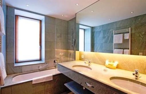 фото отеля Edelweiss Swiss Q Hotel