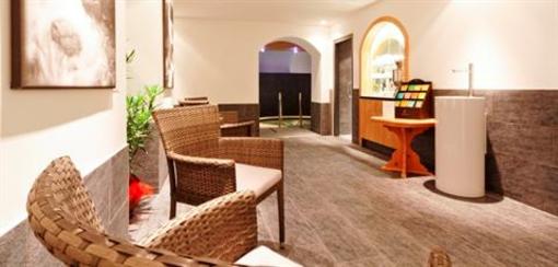 фото отеля Edelweiss Swiss Q Hotel