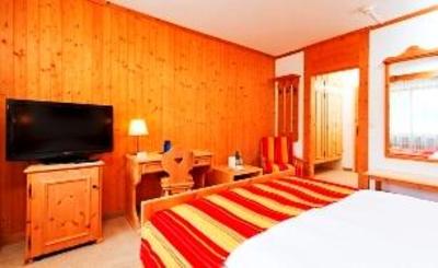фото отеля Edelweiss Swiss Q Hotel
