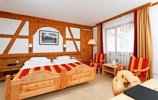 фото отеля Edelweiss Swiss Q Hotel