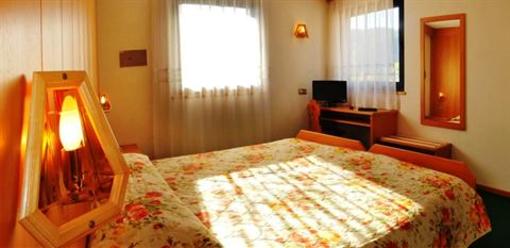 фото отеля Hotel Alpenrose Vattaro