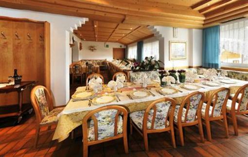 фото отеля Hotel Alpenrose Vattaro