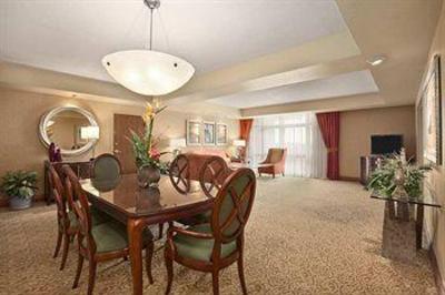 фото отеля Embassy Suites Hot Springs