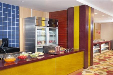 фото отеля Crowne Garden Hotel