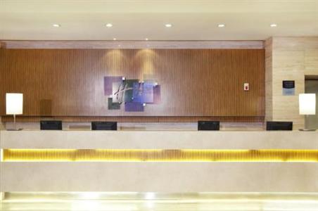 фото отеля Crowne Garden Hotel
