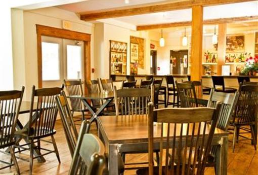 фото отеля Pine Lodge Inn