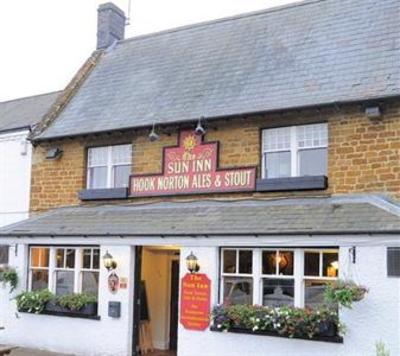фото отеля The Sun Inn Banbury