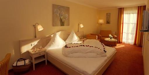 фото отеля Landhotel Sternwirt