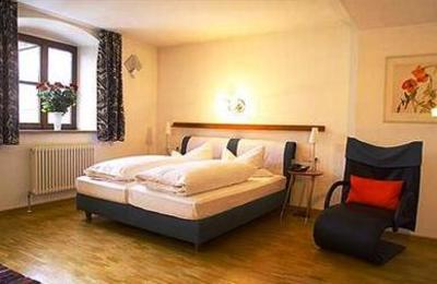 фото отеля Hotel Klostergasthof Thierhaupten