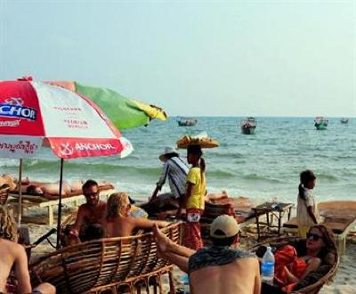 фото отеля White Beach Hotel