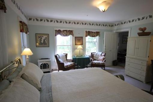 фото отеля Maple Hill Farm B&B Inn