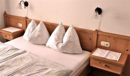 фото отеля Pension Gamsjaeger Gosau