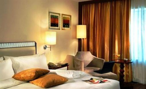 фото отеля Fortune Select Jp Cosmos Hotel Bangalore