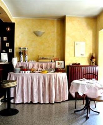 фото отеля J Hotel Orbassano