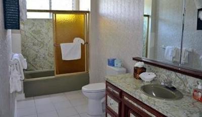фото отеля Burton Inn