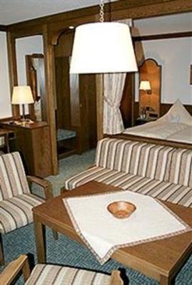 фото отеля Hotel Gassbachtal Nibelungen Cafe