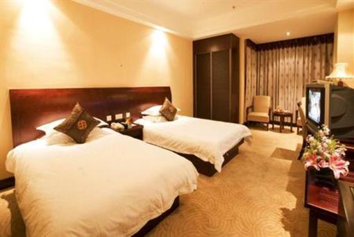 фото отеля The Golden Eagle Hotel