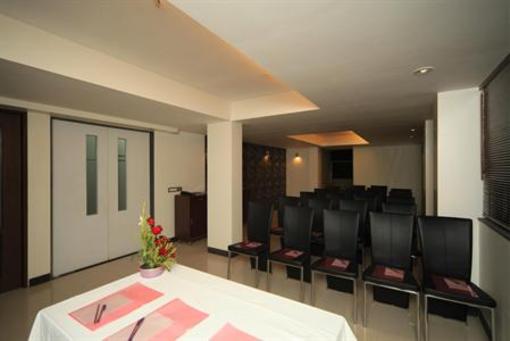 фото отеля Centurion Inn Pune