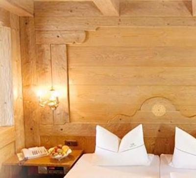 фото отеля Hotel-Gasthof Zur Post Schleching