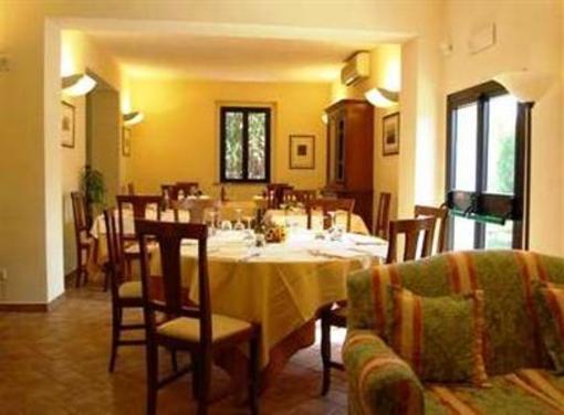 фото отеля Albergo L'Abbeveratoio San Giovanni d'Asso