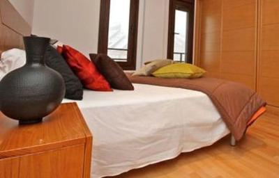 фото отеля Apartamentos Habitat Premier Plus