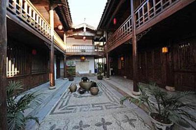 фото отеля Lijiang Loong House