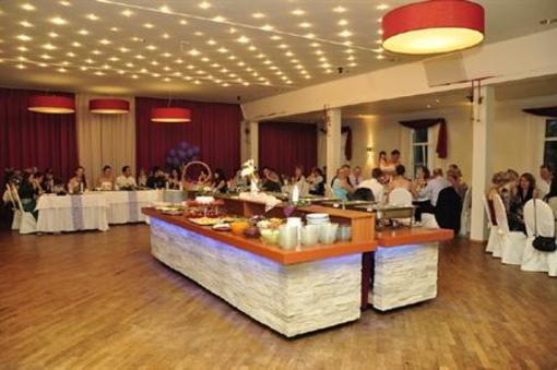 фото отеля Hotel Zum Deutschen Hause Hatten