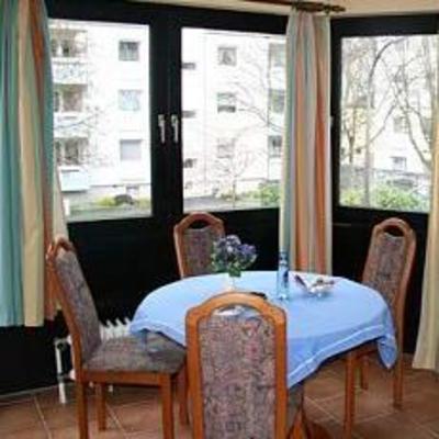 фото отеля Apartmenthaus Eden Bonn