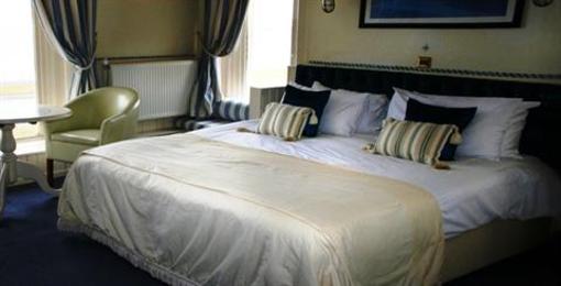 фото отеля Staincliffe Hotel