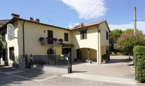 фото отеля La Spiga Bed and Breakfast Campi Bisenzio