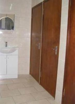 фото отеля Toms Inn Guest House