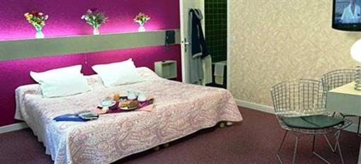 фото отеля Hotel Revotel
