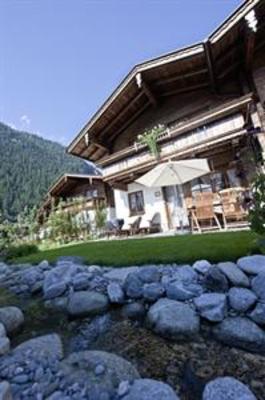 фото отеля Brugger Dorfl Chalet Mayrhofen