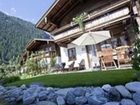 фото отеля Brugger Dorfl Chalet Mayrhofen