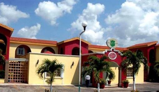 фото отеля Marlon Heroes Hotel Chetumal