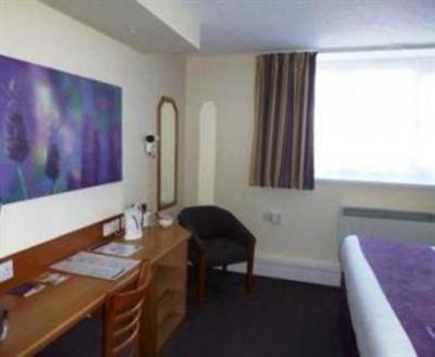 фото отеля Premier Inn Alderley Edge