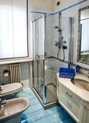 фото отеля Vittoria House