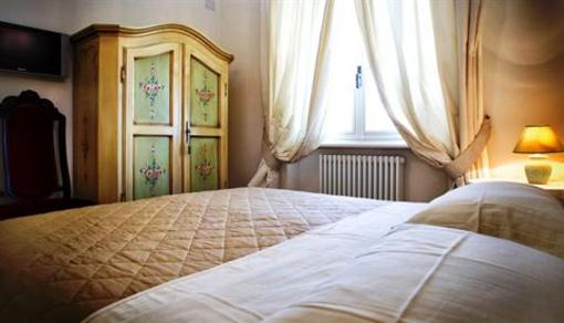 фото отеля Vittoria House