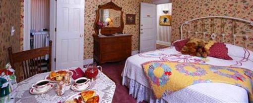 фото отеля Main Street Manor Bed & Breakfast Inn