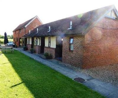 фото отеля The Carrington Arms Hotels Moulsoe