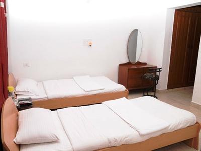 фото отеля Roxel Inn Favorite Chalet Bangalore