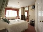 фото отеля Moonraker Guest House