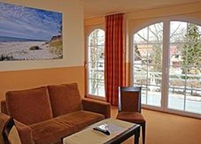 фото отеля Hotel Strandburg Prerow