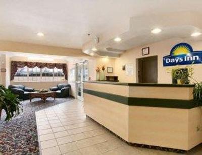 фото отеля Days Inn and Suites Pryor