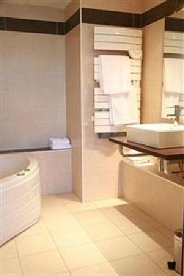 фото отеля BEST WESTERN Golf & Hotel du Gouverneur