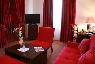 фото отеля BEST WESTERN Golf & Hotel du Gouverneur