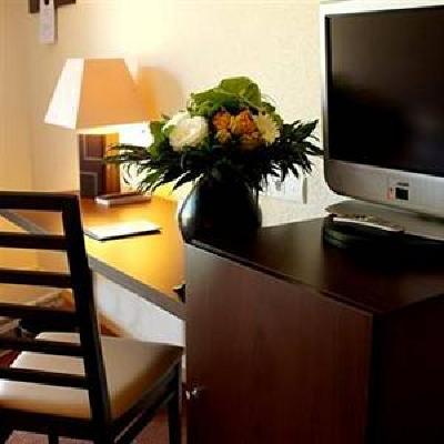 фото отеля BEST WESTERN Golf & Hotel du Gouverneur