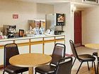 фото отеля Travelers Inn and Suites Forest City