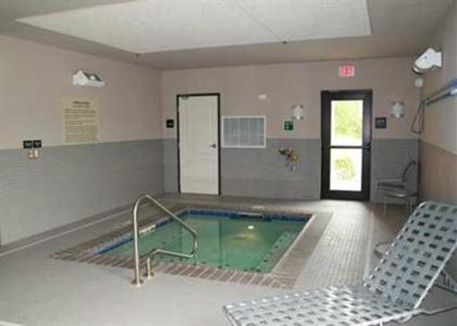 фото отеля Hampton Inn Defiance