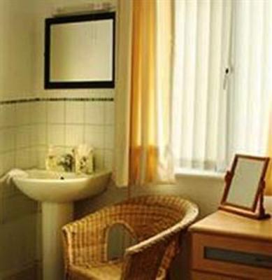 фото отеля The Oasis Guest House Falmouth